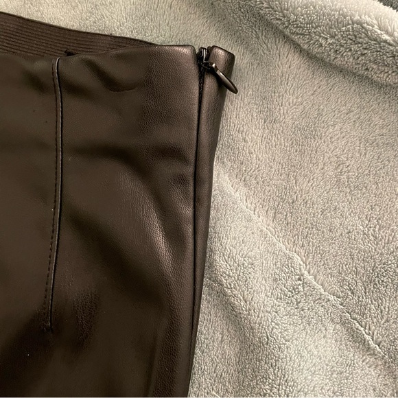 Zara Pants Vegan Leather Black High Waisted Side Zip Like New Size Medium - Picture 6 of 12